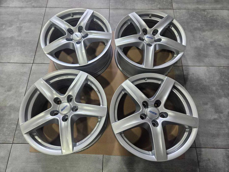 Диски Alutec 5/130 R18 8J ET52 dia71.6mm