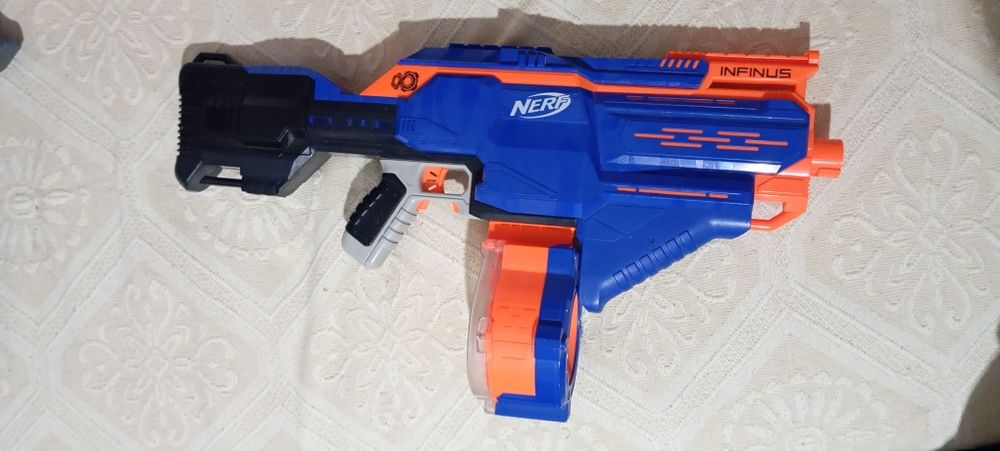 Nerfs variadas com balas incluídas