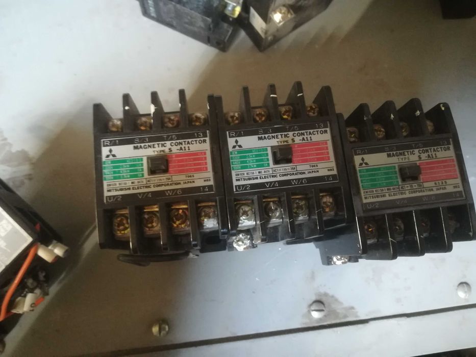 Магнитный контактор Mitsubishi с тепловым реле