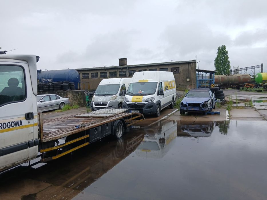 Renault Mascott 65 ładowność 3600kg pomoc drogowa laweta najazd