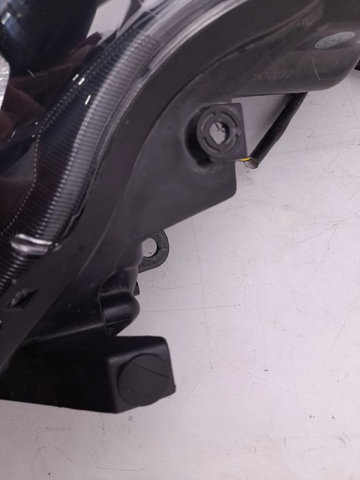 Ótica / farol direita NISSAN Micra V (K14)