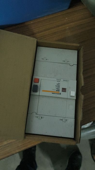 Vendo material de eletricista
