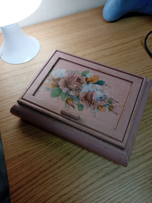 Caixa de joias madeira pintada a mao