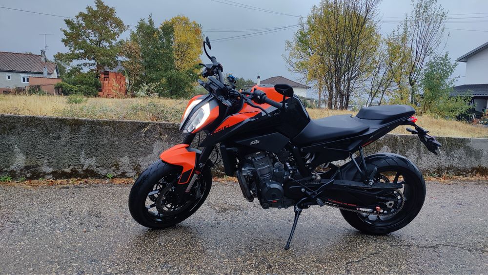 KTM 890 Duke de 2022