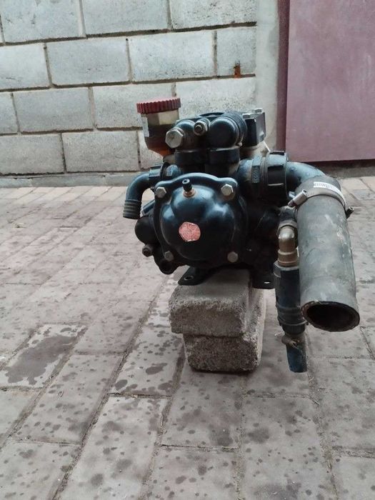 Насос трипоршневий для Обрискувачів причіпних 135 BP