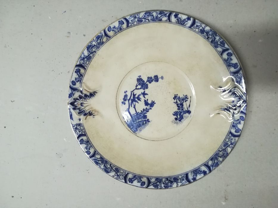 Prato em faiança