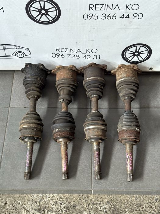 Піввісь Toyota Hiace 4x4 перед/повний/задній привид+ABS 2.4 2.5 95-10
