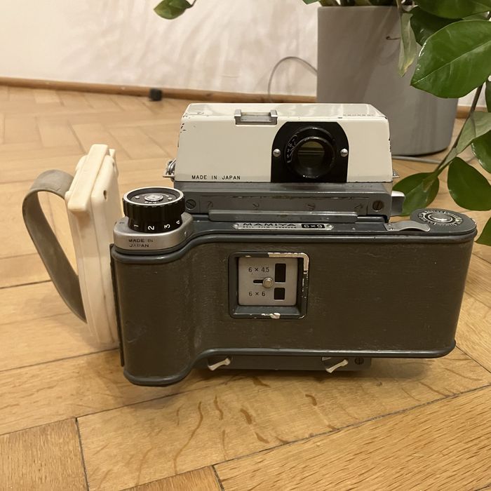 Mamiya Press 23 Sekor 100mm f/3.5 kaseta 6x9 na film 120 grip