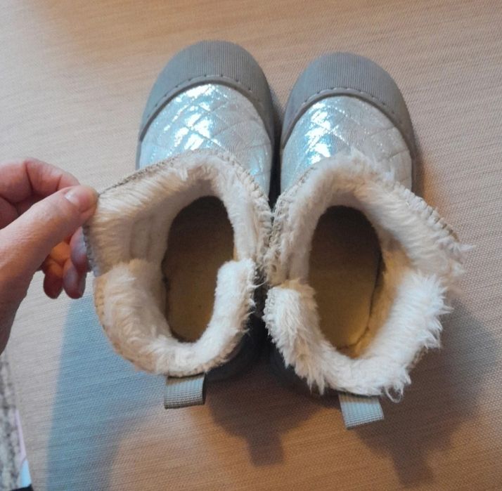 Ocieplane botki dziewczęce