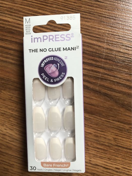 Bare French Kiss 30 sztuk Sztuczne paznokcie samoprzylepne imPRESS