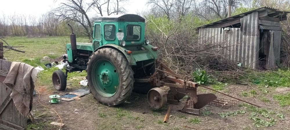 Продаю Т 40 з плугом