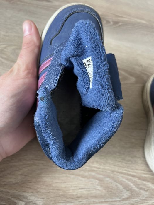 Adidasy 26 ocieplane granatowe