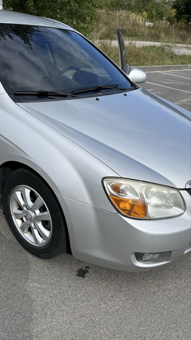 Kia cerato 2009 -автомат, газ