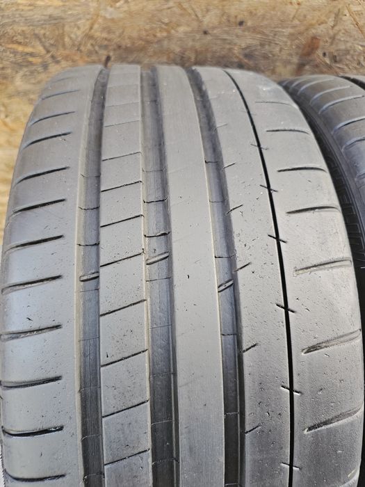 235/35 r19 Michelin Super Sport. 6,9mm.  1617