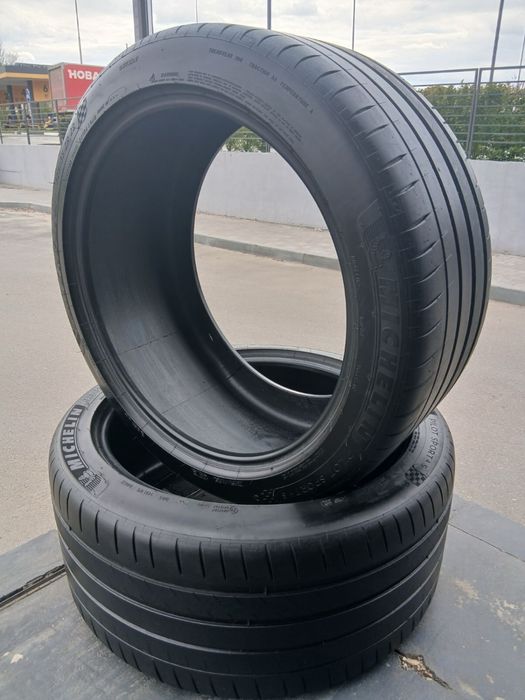 325/35/22 michelin pilot sport 4s