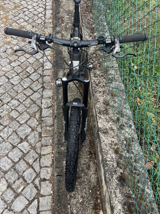 Bicilcleta Rock Machine