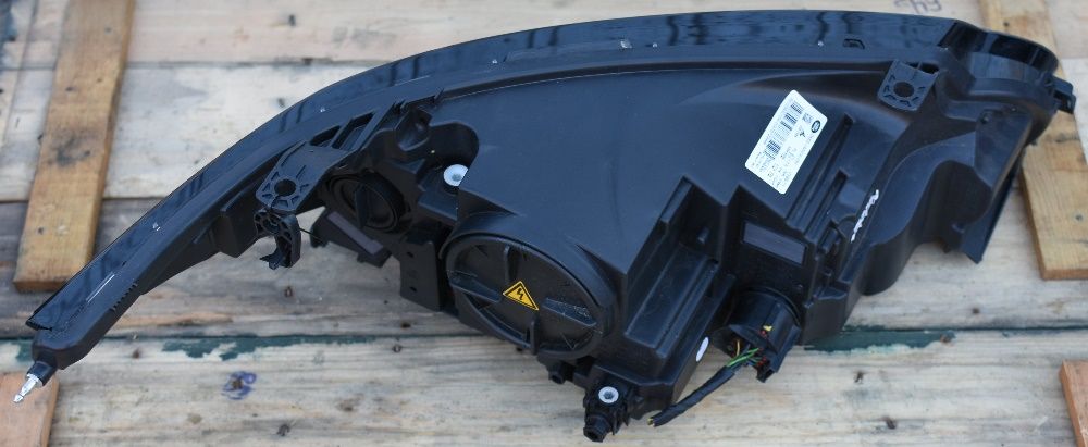 Lampa Xenon Led Lewa Range Rover Vogue L405 od 2013r. EU