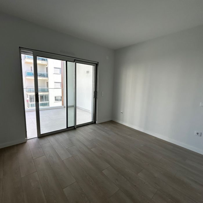 Apartamento T2 Novo.