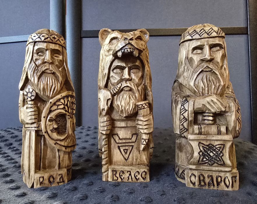 Чур з дерева . Оберіг