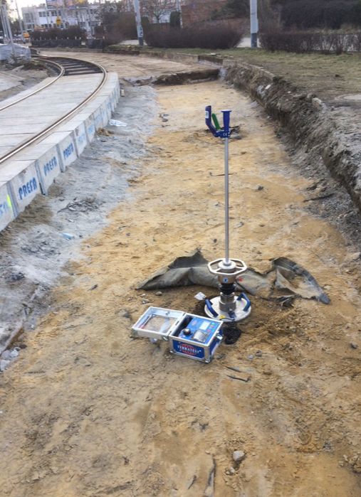 Badanie zageszczenia - plyta dynamiczna, sonda lekka