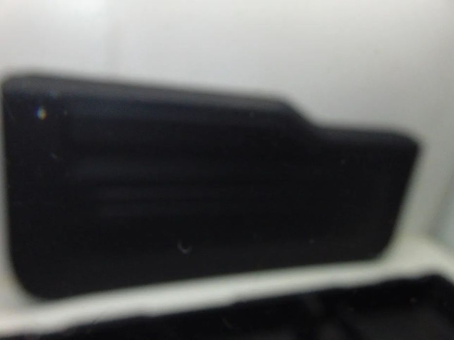 Mitsubishi Pajero caixa arrumos mala