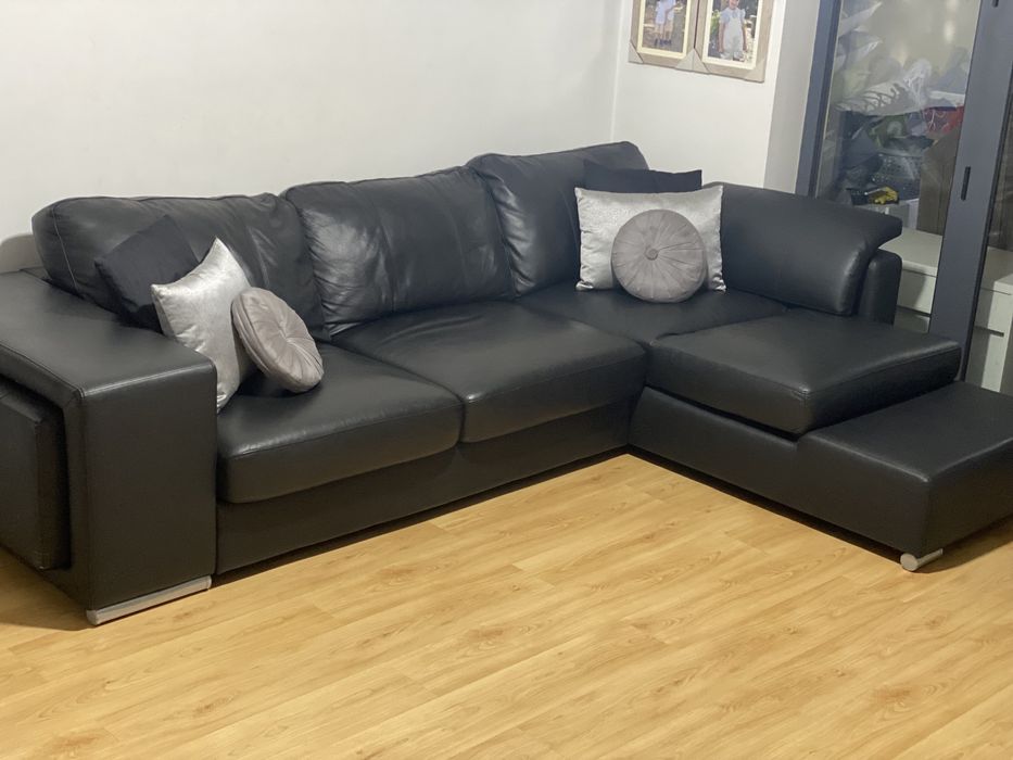 Sofa com chaise longue