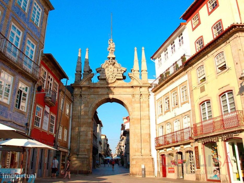 Apartamento T1 novo em Maximinos, a 100m do centro histórico de Bra...
