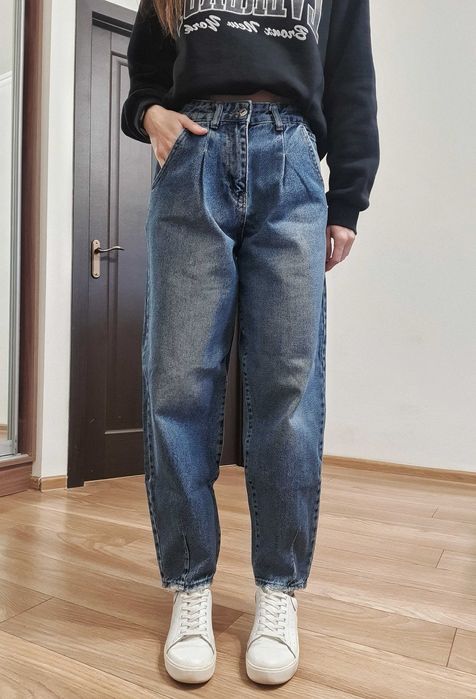 Жіночі джинси вільного крою