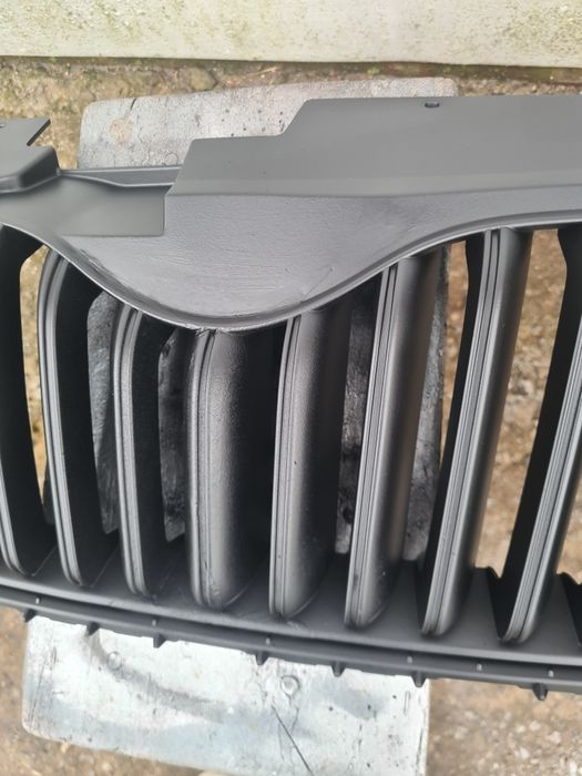 Решітка радіатора Skoda Yeti 2010-17