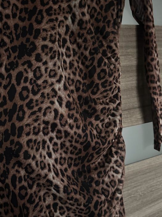 Тигровое платье в обтяжку