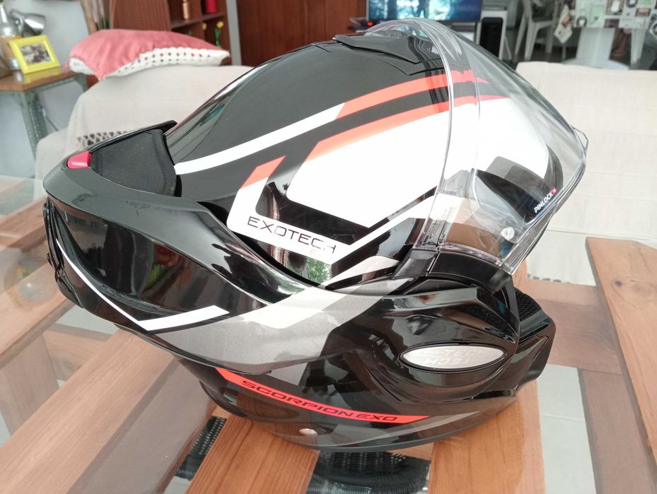 Capacete modular Scorpion