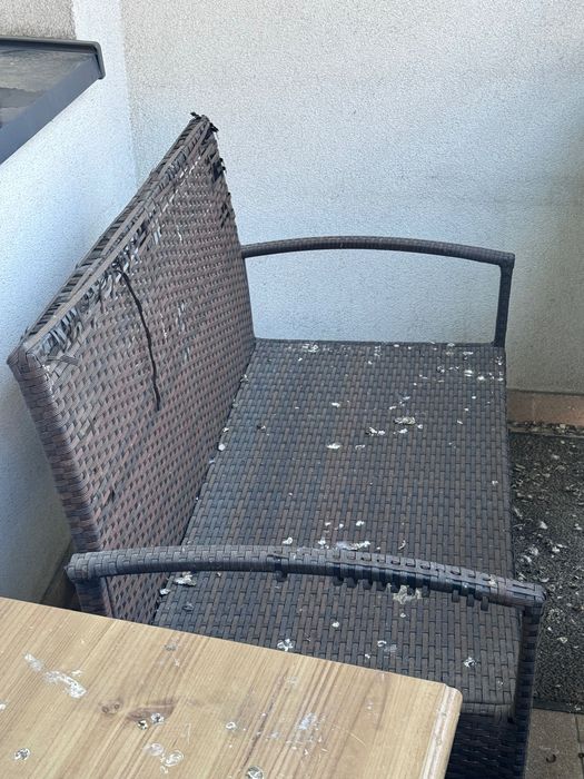 Ławeczka rattan balkon na działkę OBI Ikea