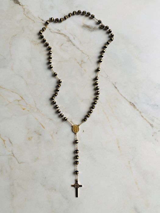 Różaniec . Czarno / zloty