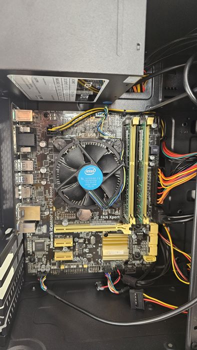 Computador completo (mini tower)