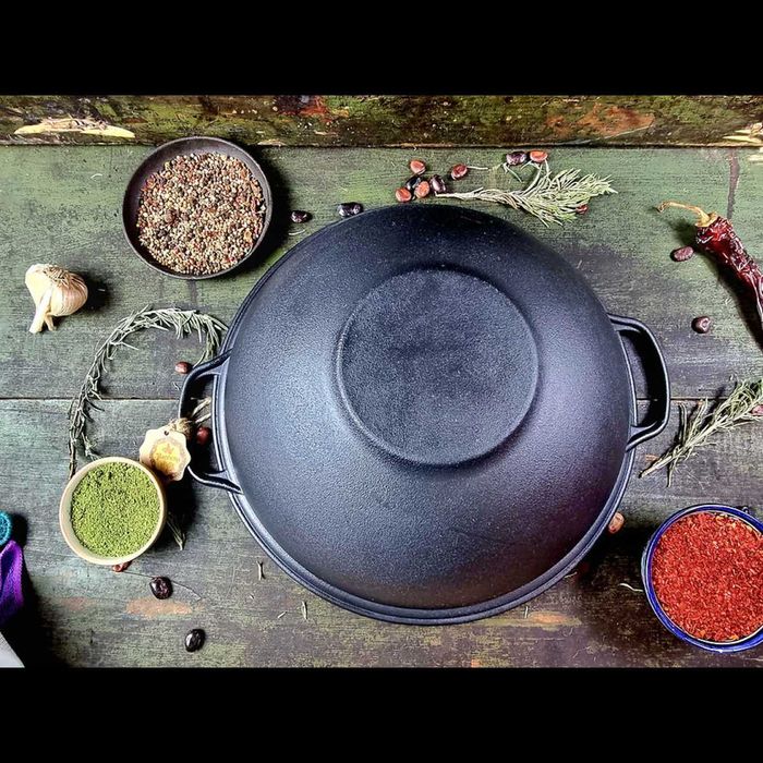 Казан чугунний 8,12,15,18л кришкою сковородою форми Wok Наша Майстерня