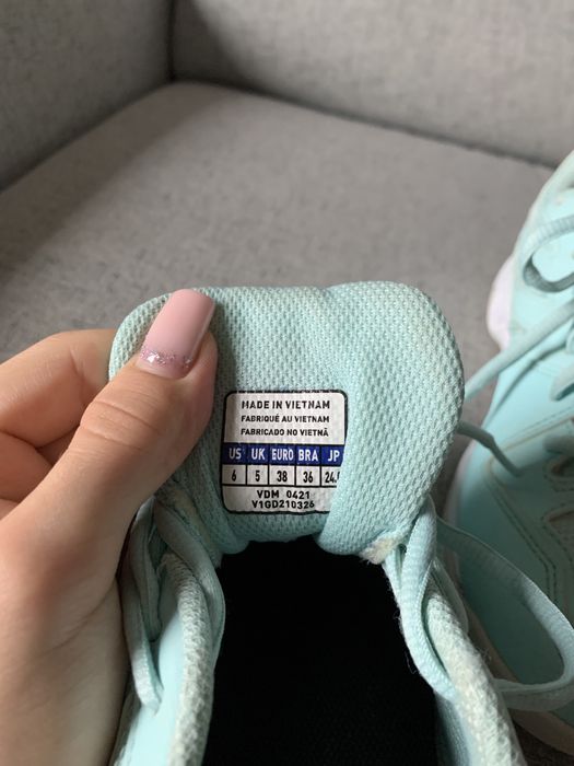 MIZUNO do biegania Adidasy miętowe roz .38