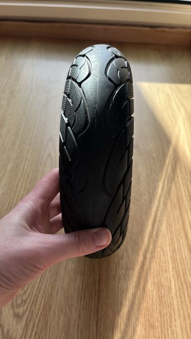 Pneu sólido 10×2.5 para trotinetes elétricas. NOVO