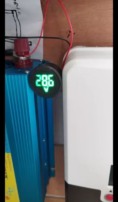 Вольтметр круглый врезной DC 4-100 В. Разные цвета