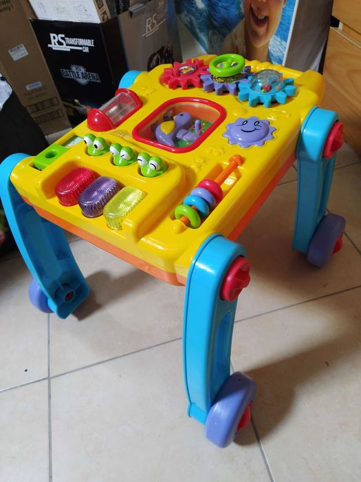 Mesa de atividades multifuncional para bebés/crianças