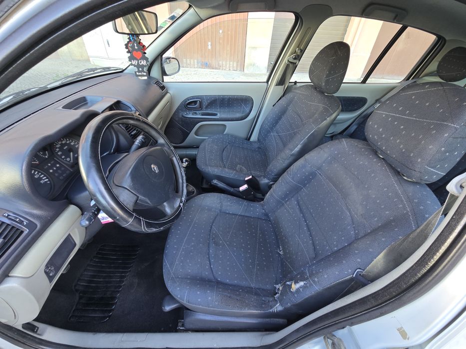 Renault Clio 1.5 dci ano 2003
