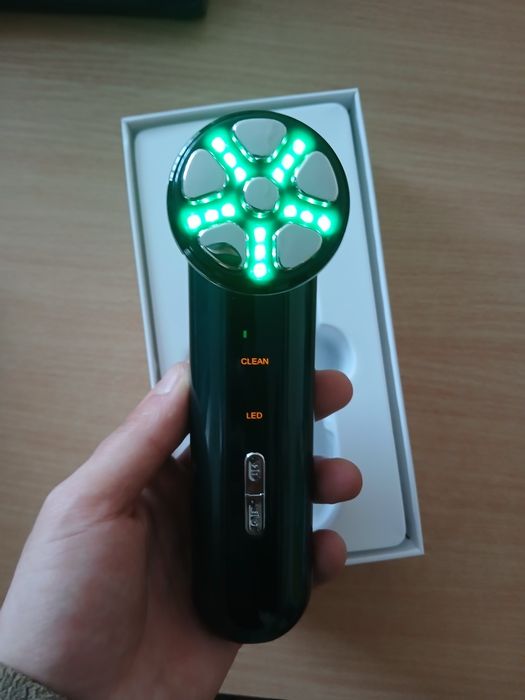 Багатофункціональний апарат для RF-ліфтингу обличчя 5в1