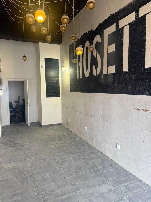 Хотів, приміщення 26 кв.м, під салон, магазин, офіс, окремий вхід.