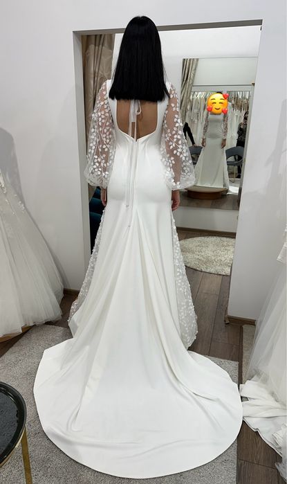 Elegancka suknia ślubna