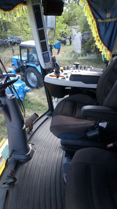 Комбайн New Holland TC5.90