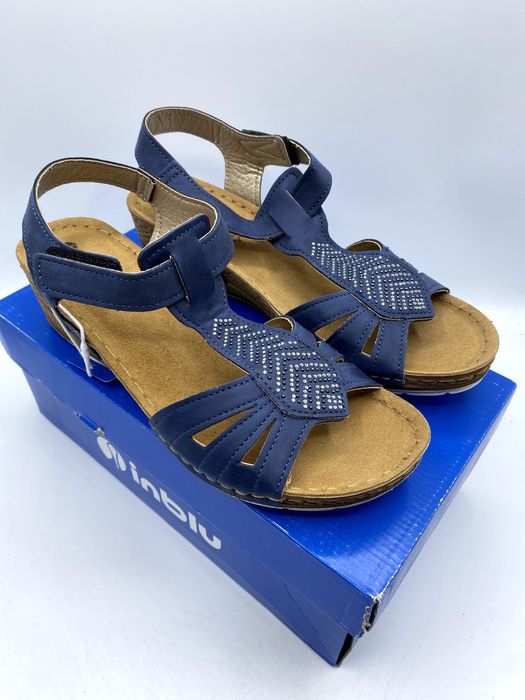 Inblu Sandały na koturnie EP053F01 EO Granatowy rozmiar 40
