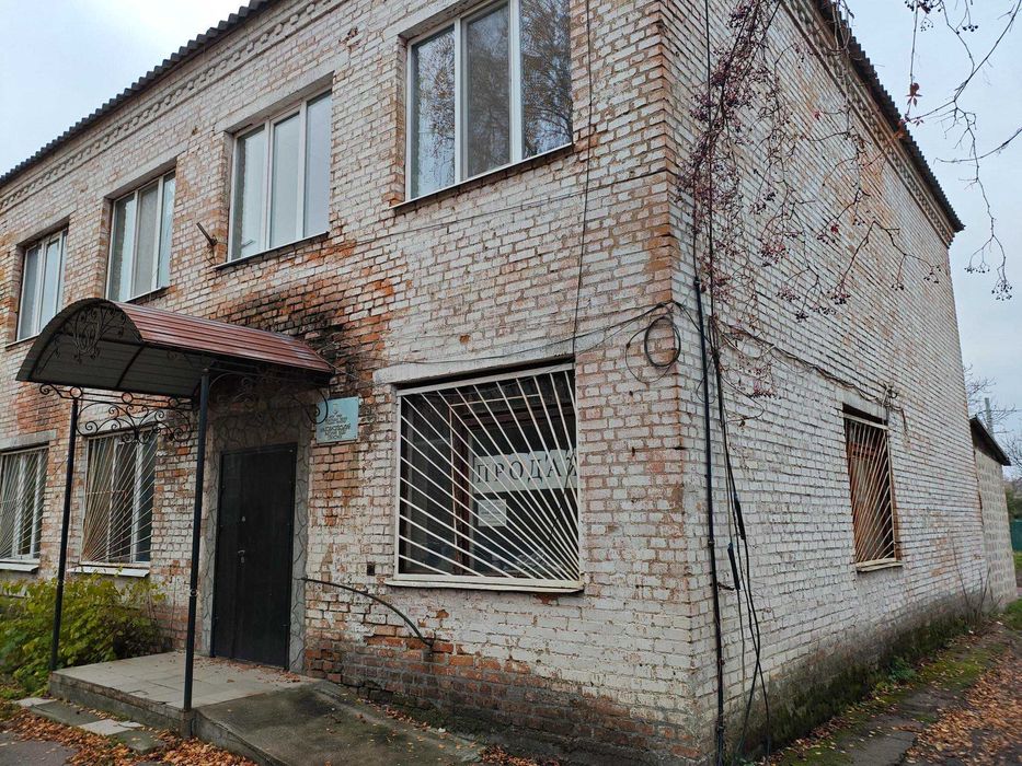 Комплекс будівель 492,5 м2, 0.2 га, м. Мала Виска, вул. Спортивна, 8