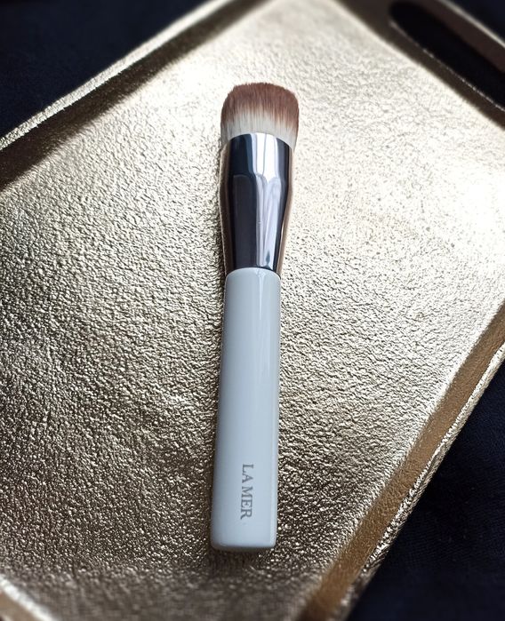 La Mer pędzel do podkładu