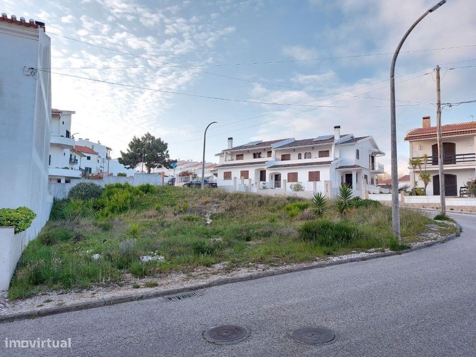 Terreno com 320m2 para construção de moradia, Nazaré
