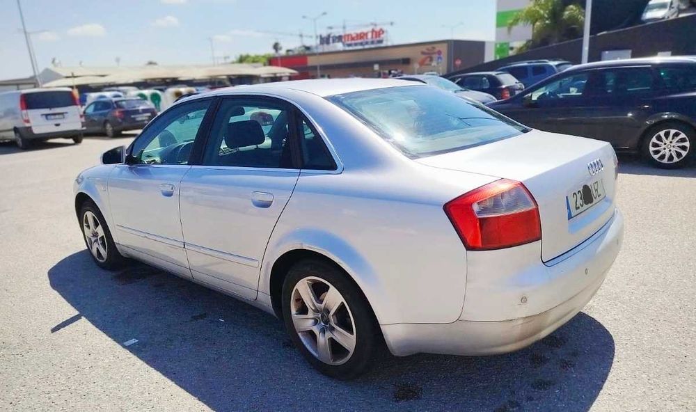 Audi A4 1.9 tdi 130cv cx6 de 2003
