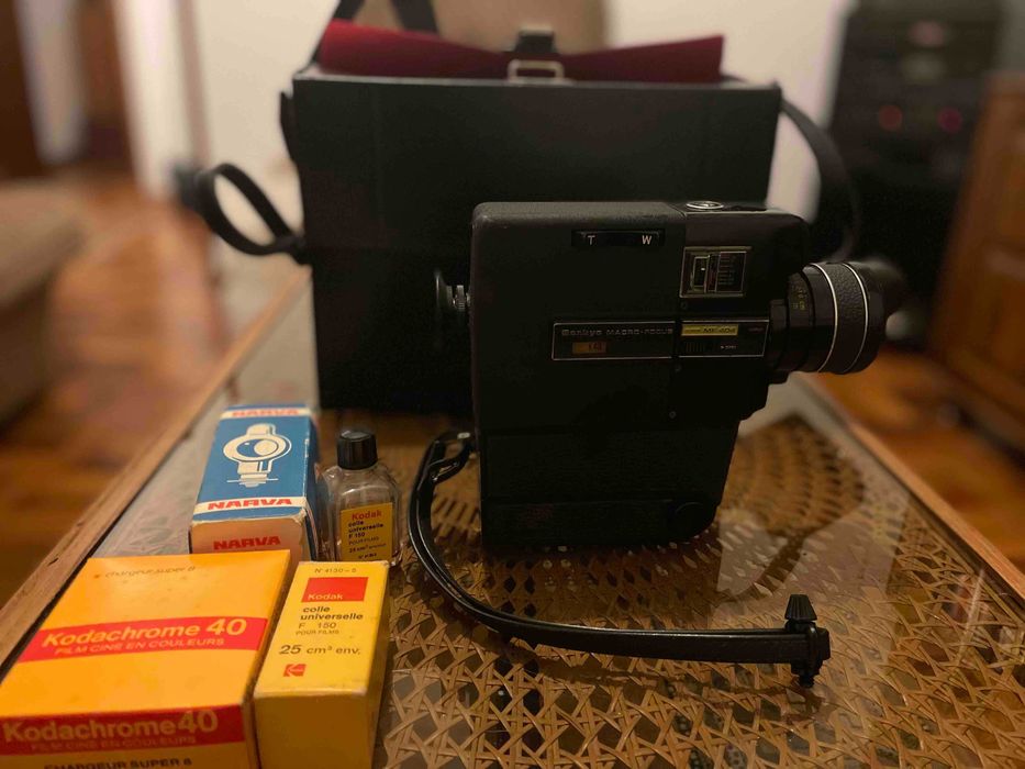 Câmara Vintage Sankyo MF 404 com Estojo e acessórios